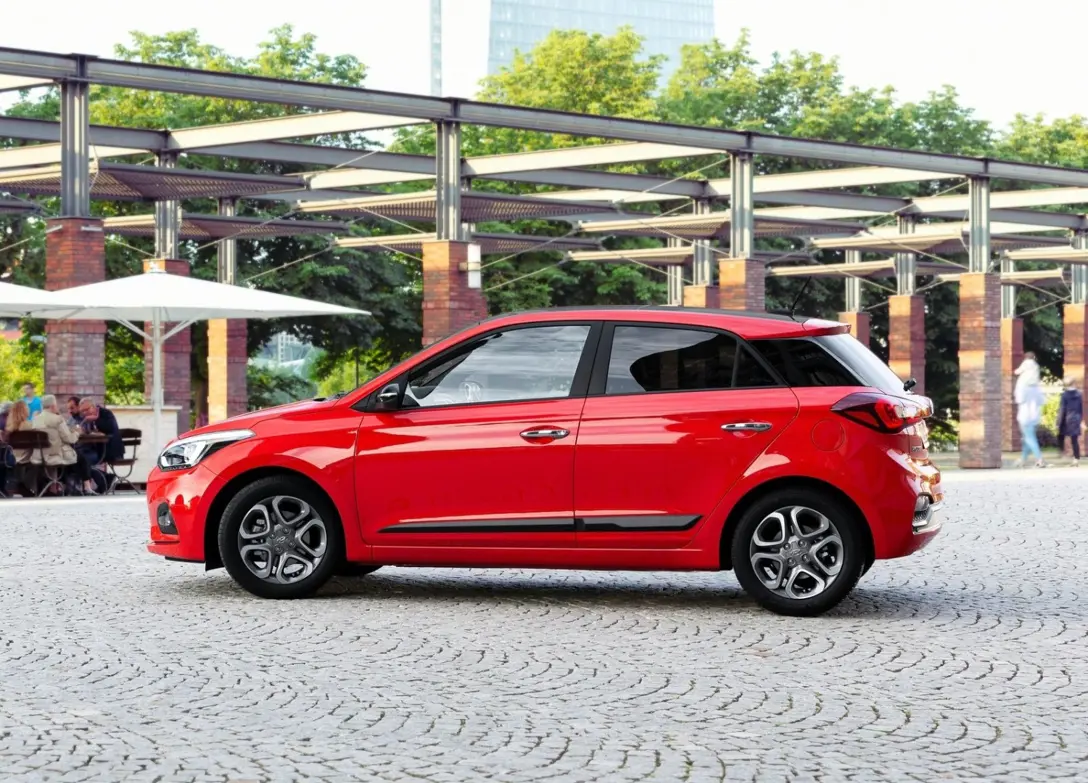 1640419-Hyundai-i20-2019-05.jpg