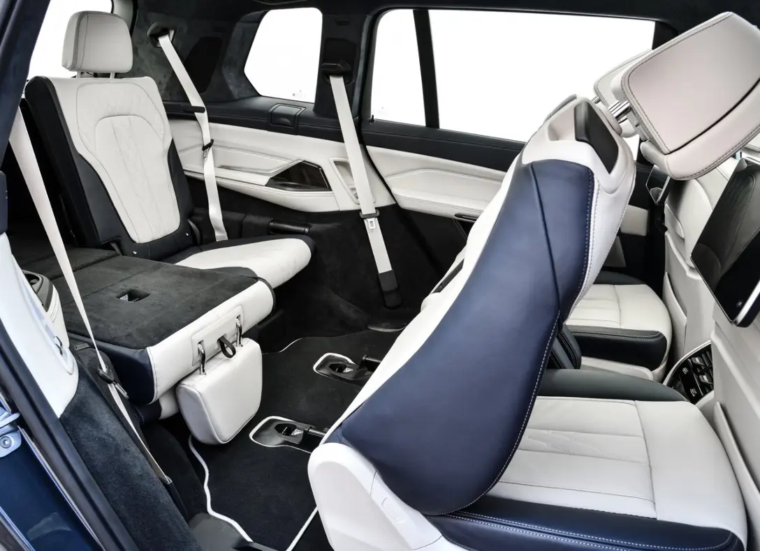 1650775-BMW-X7-2019-1600-bd.jpg