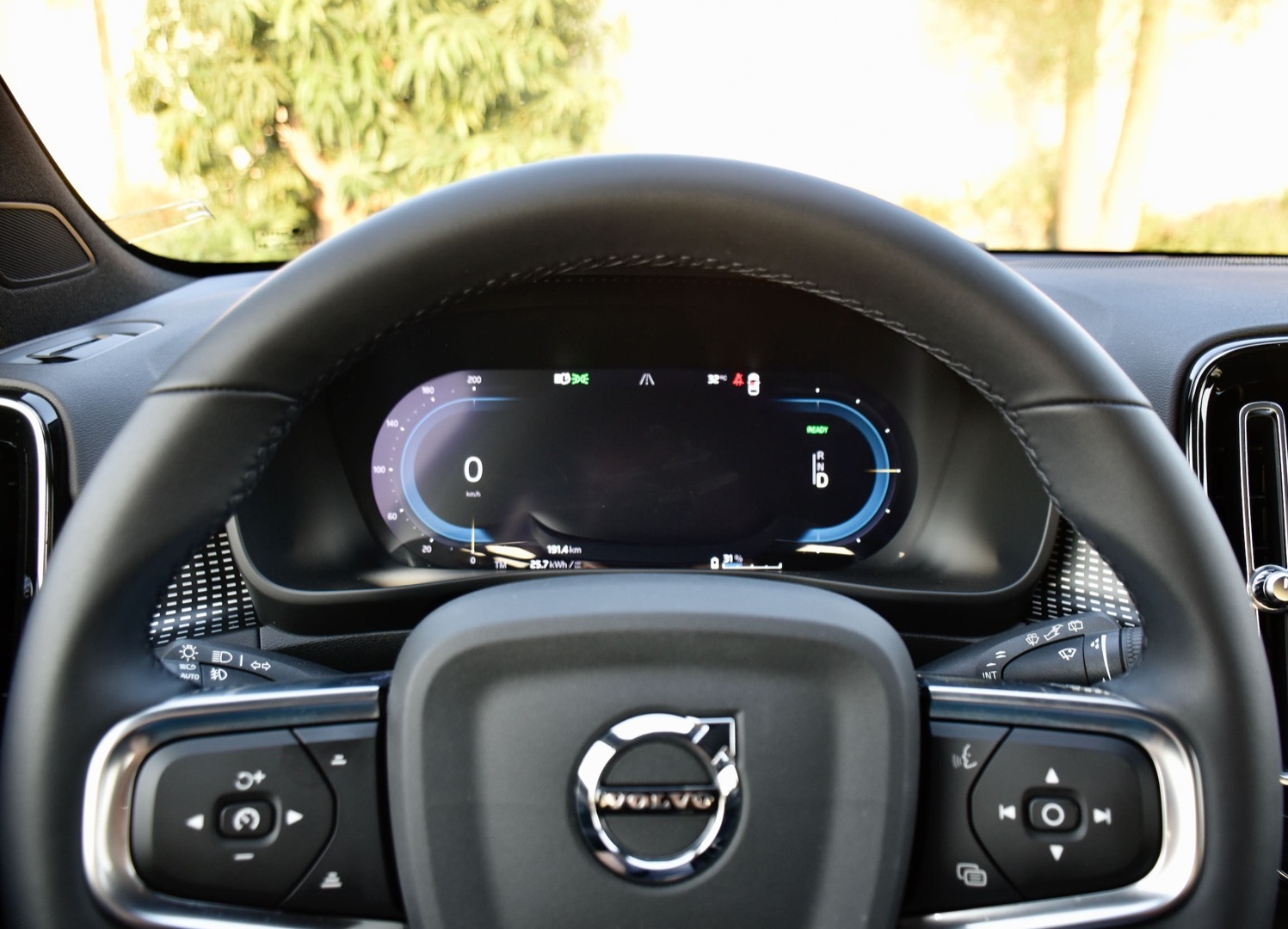 1693372-Volvo-XC40-Recharge-2024-07-MA.jpeg