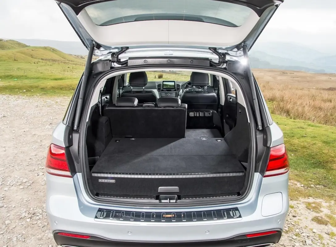 1656010-Mercedes-Benz-GLE-2017-10.jpg