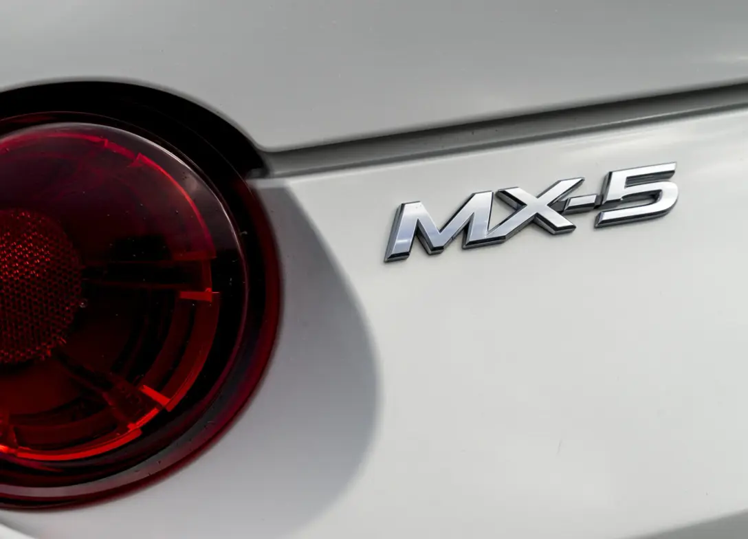 1696378-Mazda-MX5-2024-12.jpg