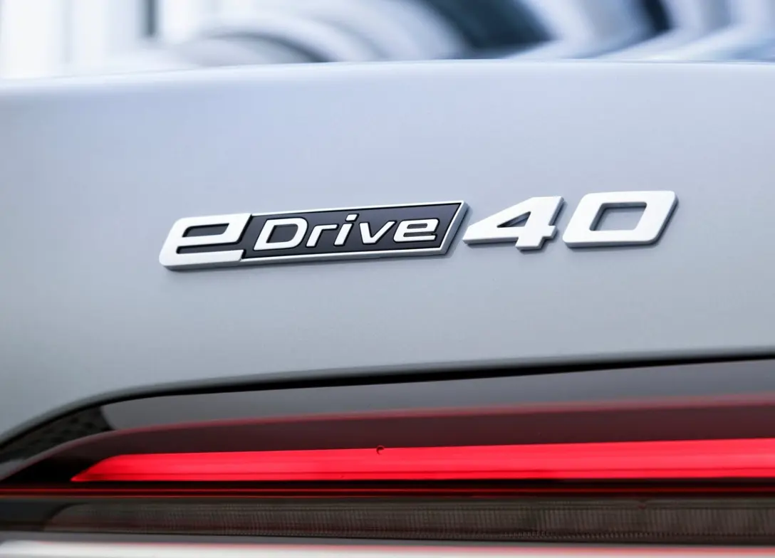 1690148-BMW-i5-2024-11.jpg