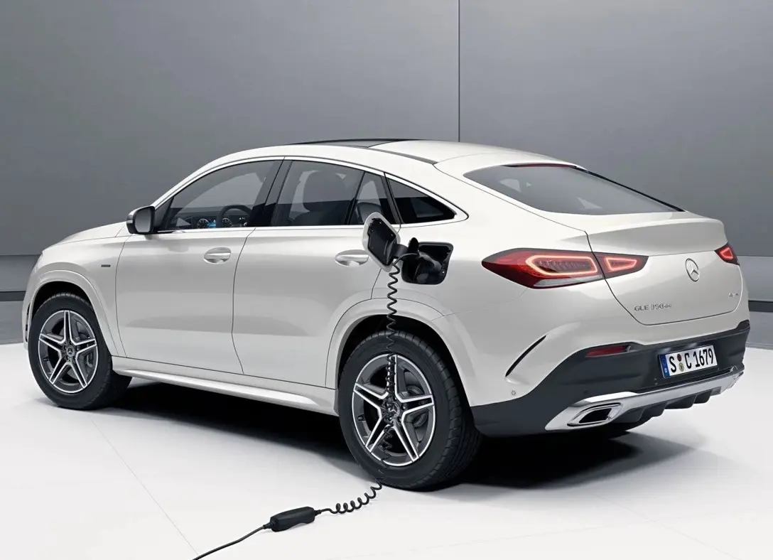1656249-Mercedes-Benz-GLE-Coupe-2022-12.jpg