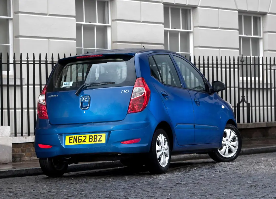 1686863-Hyundai-i10-2012-03.jpg