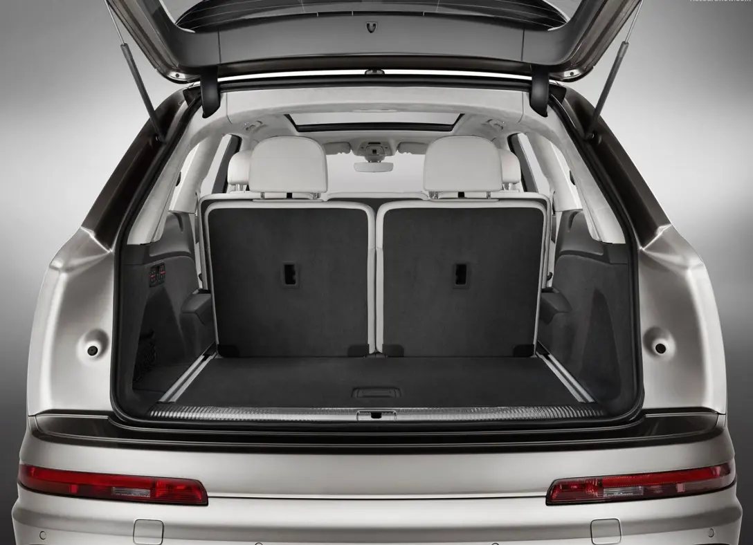 1648482-Audi-Q7-2017-07.jpg