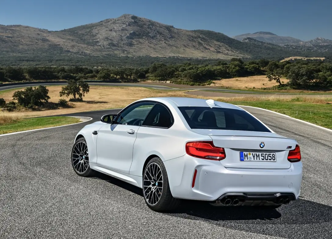 1684160-BMW-M2_Competition-2016-2020-03.jpg