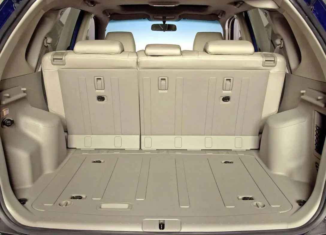 1686317-Hyundai-Tucson-2010-08.jpg