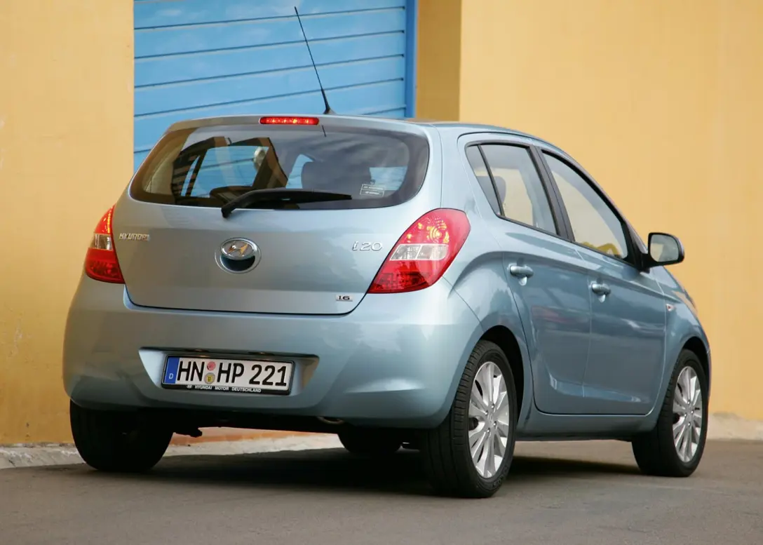 1598465-Hyundai-i20-2009-1600-24.jpg