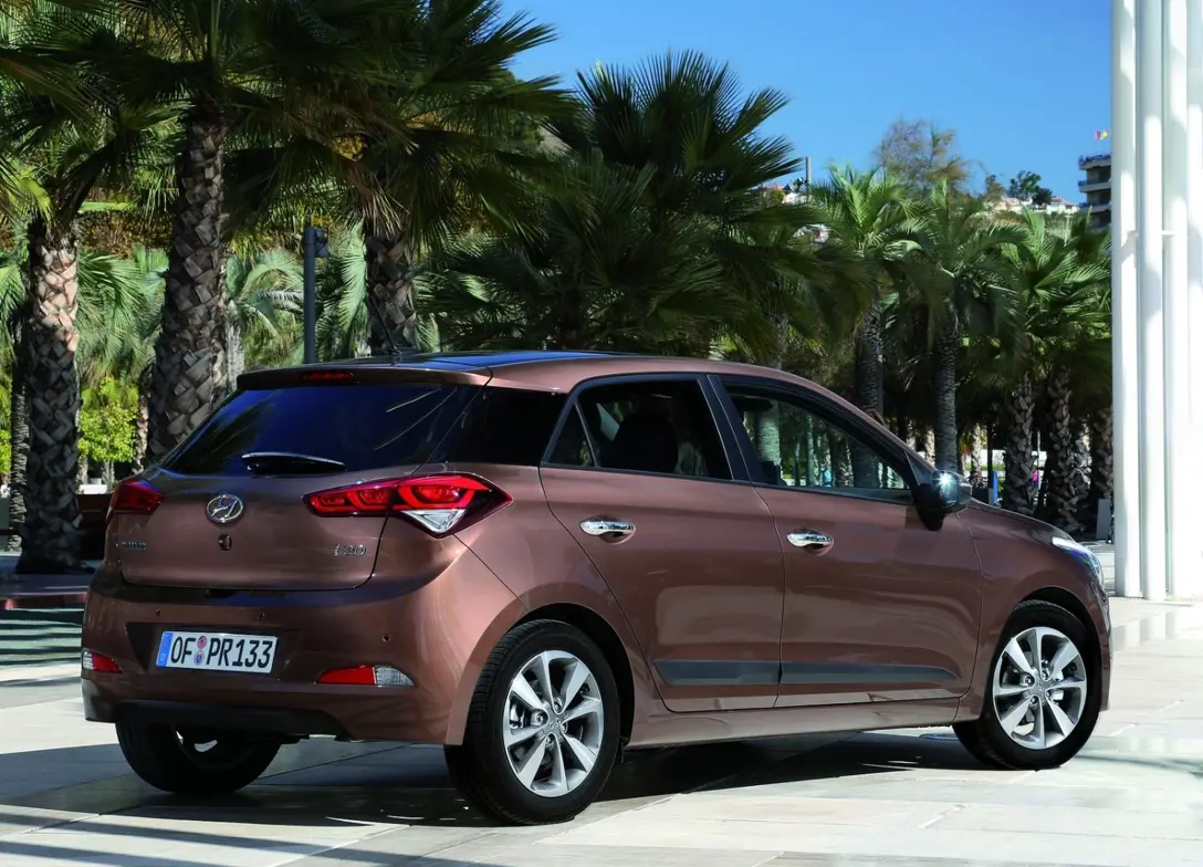 1640507-Hyundai-i20-2016-02.jpg