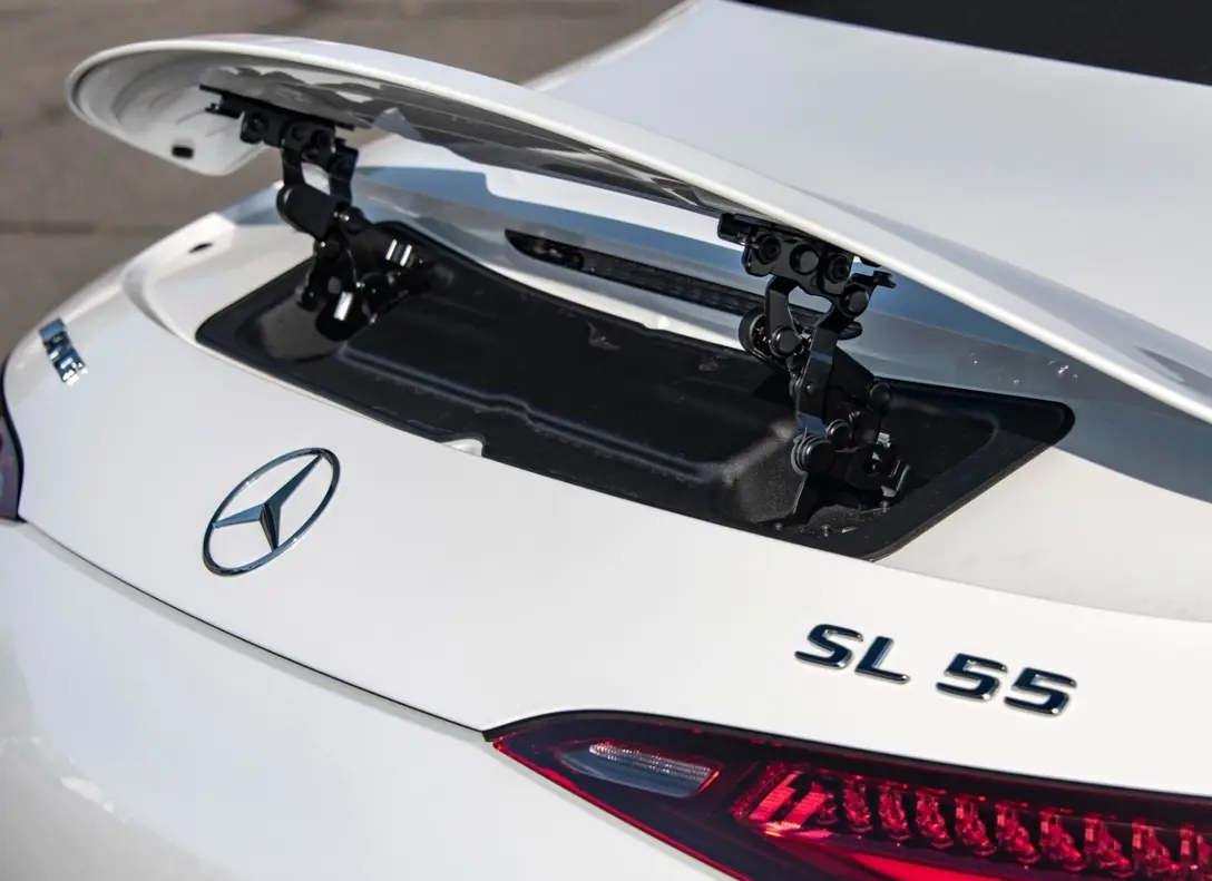 1669595-Mercedes-Benz-SL-AMG-2022-08.jpg