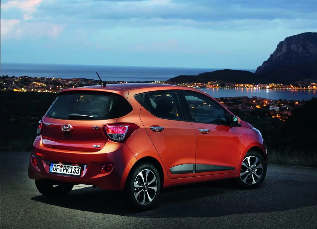 1641362-Hyundai-i10-2015-04.jpg