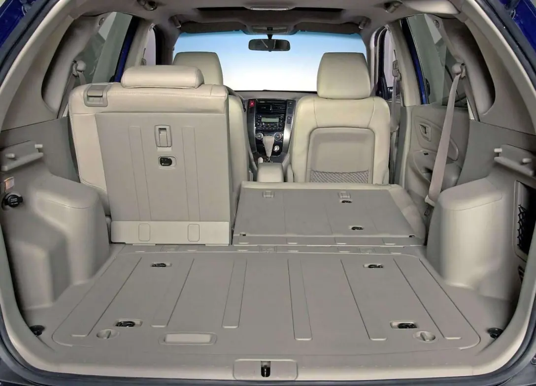 1686381-Hyundai-Tucson-2008-08.jpg