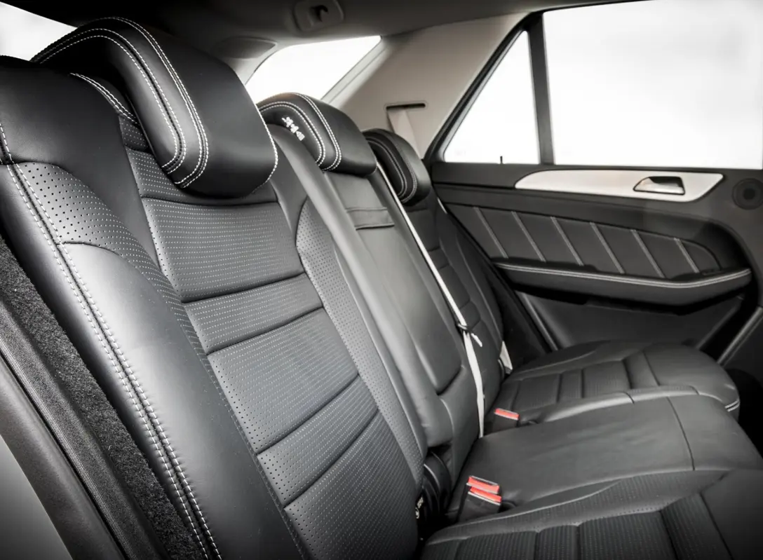 1656007-Mercedes-Benz-GLE-2017-07.jpg