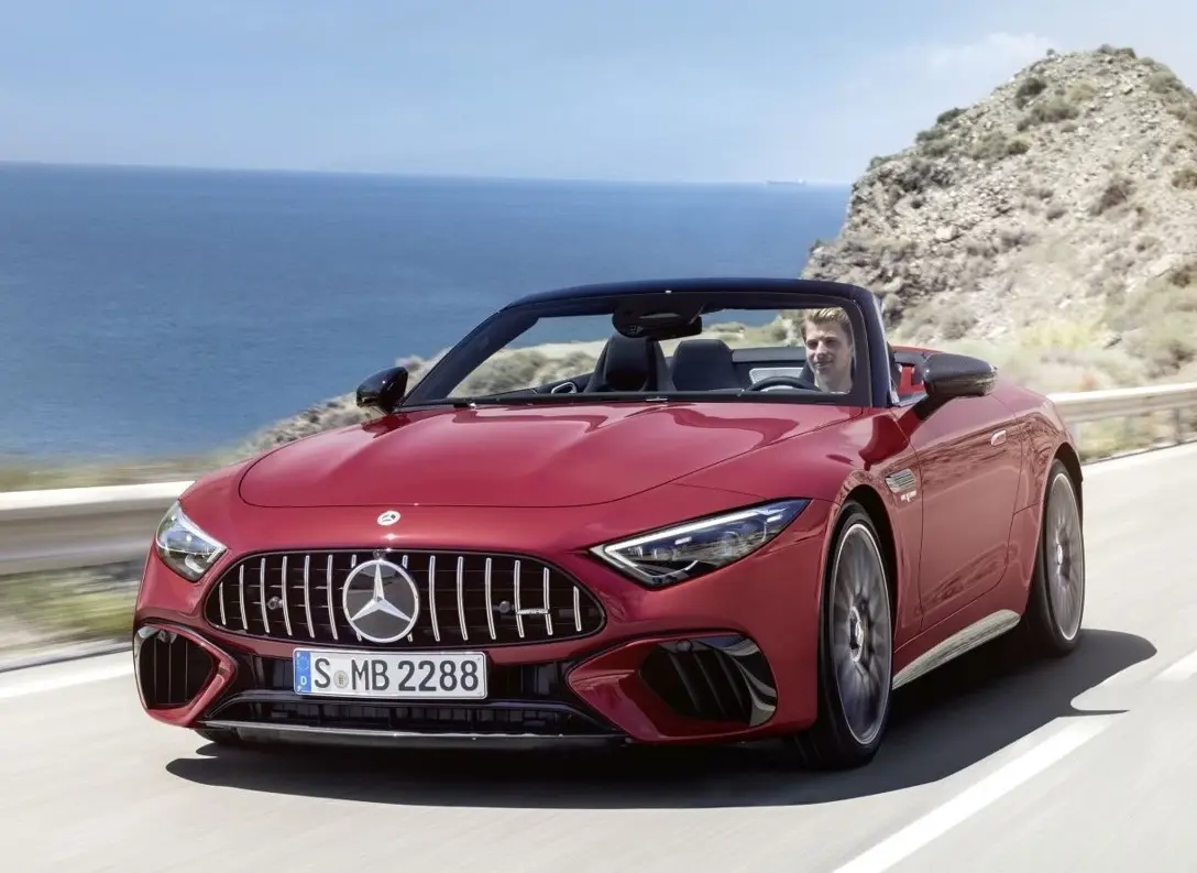 1669600-Mercedes-Benz-SL-AMG-2022-13.jpg