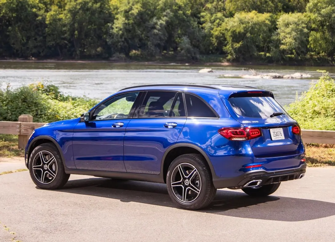 1648147-Mercedes-Benz-GLC-2021-04.jpg
