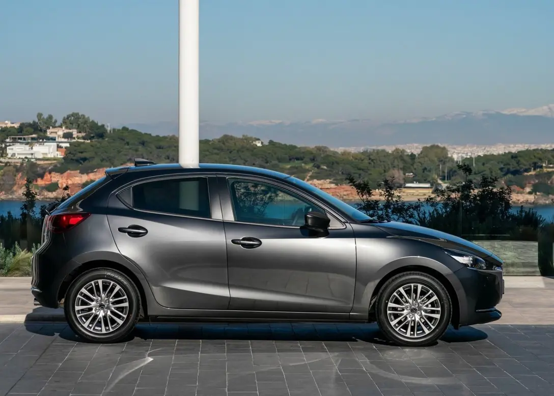 1673821-Mazda-2-2023-05.jpg