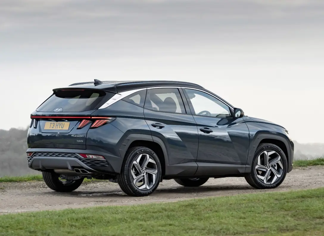 1673103-Hyundai-Tucson-2023-03.jpg