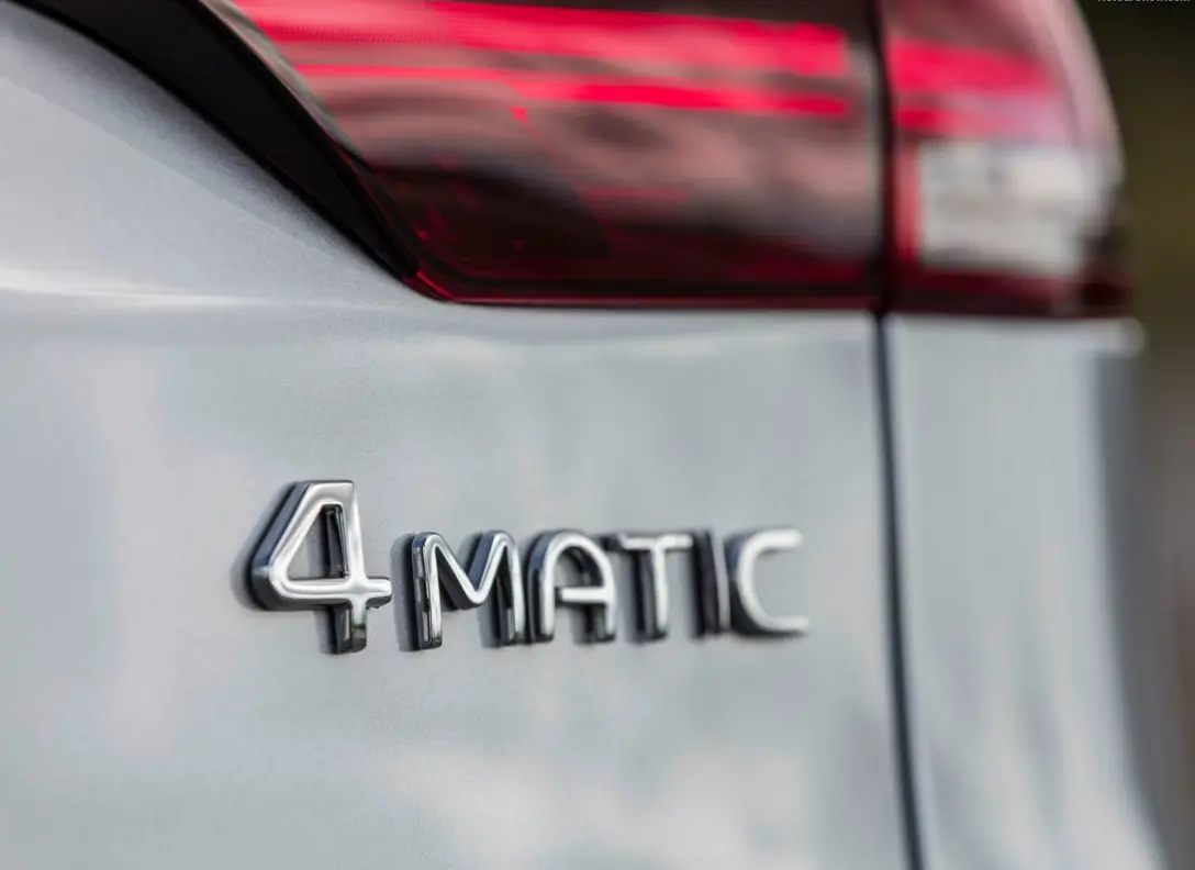 1660232-Mercedes-Benz-EQC-2022-16.jpg