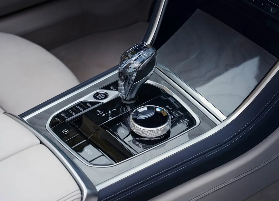 1684656-BMW-8-Series-2023-07.jpg