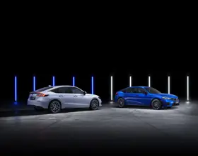 1659164-Honda_Civic_2car_Bluev3(1)-2.jpg