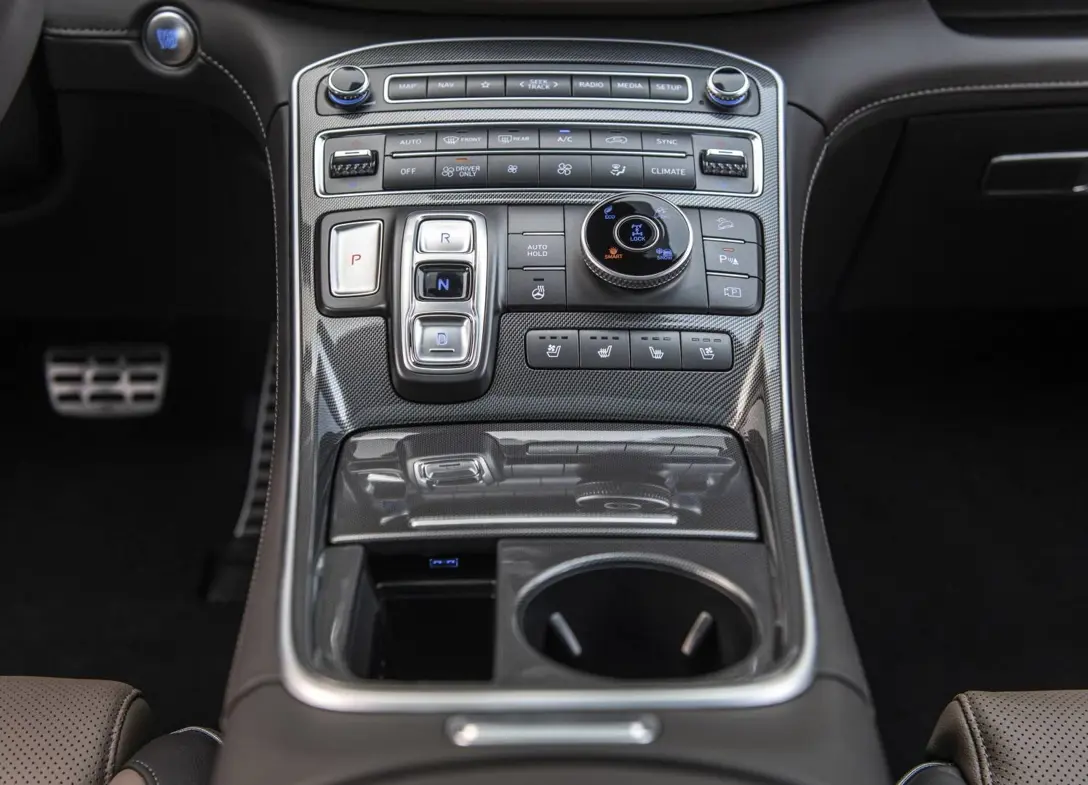 1694634-Hyundai-Santa_Fe-2024-09.jpg