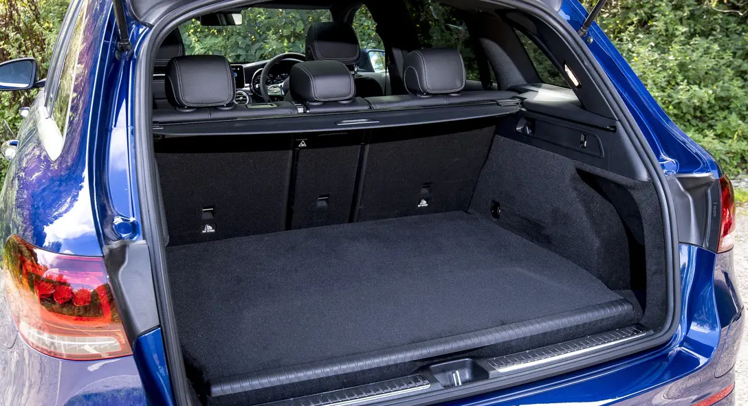 1656578-2021_mercedes-benz_glc_300_e_uk_82_1920x1080.jpg