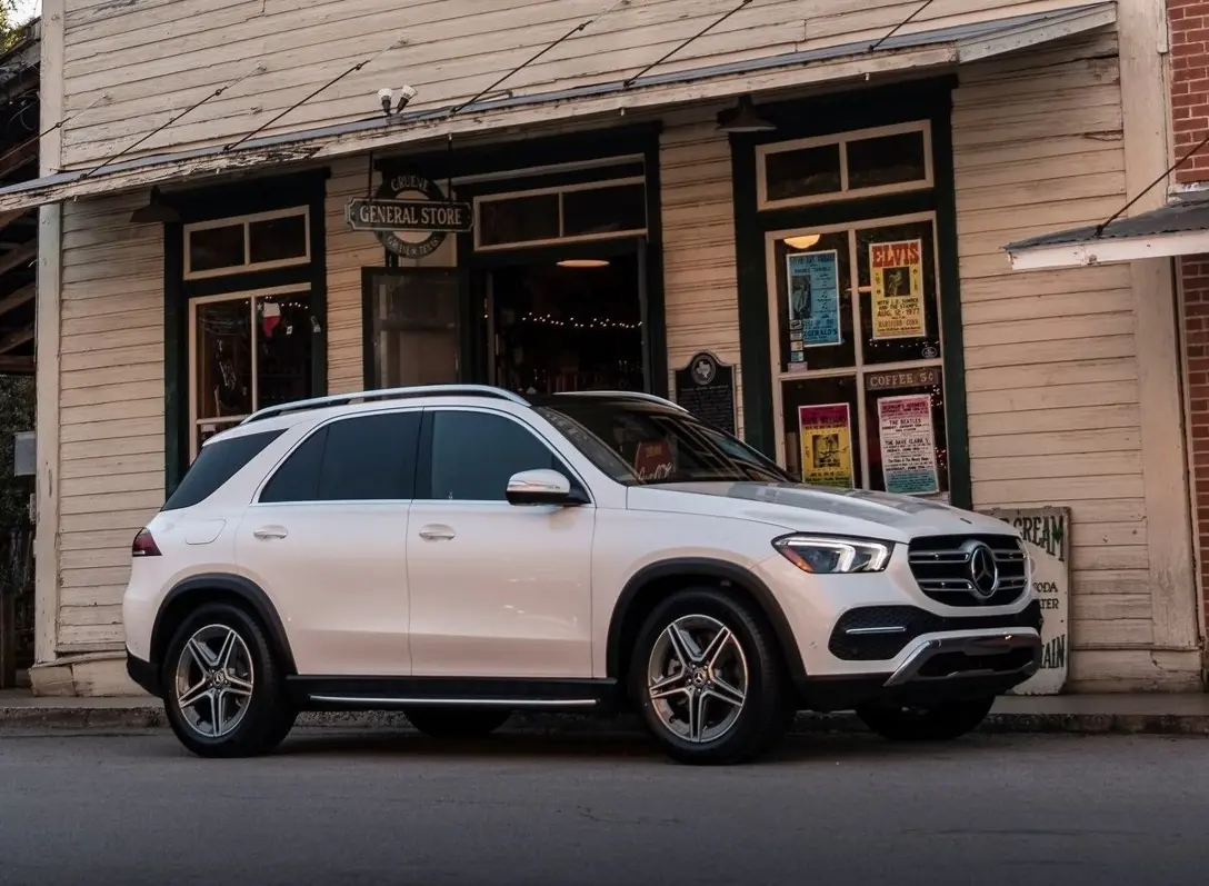 1655680-Mercedes-Benz-GLE-2020-04.jpg