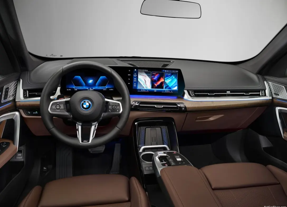 1674391-BMW-iX1-2023-05.jpg