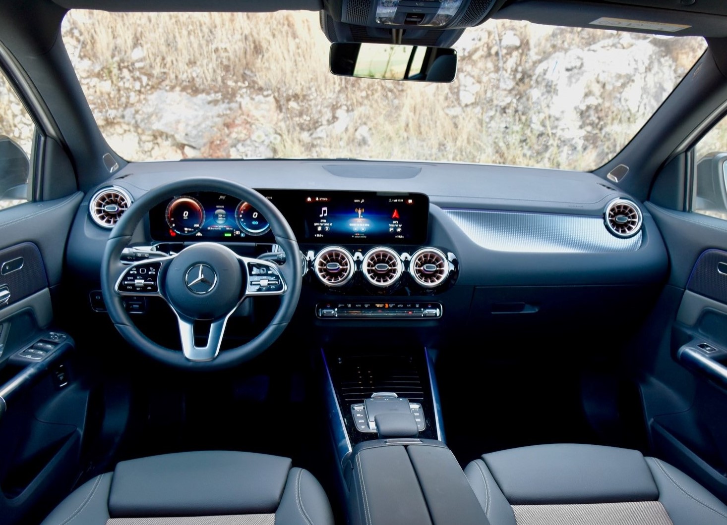 1663678-Mercedes-Benz-EQA-2022-05.jpeg