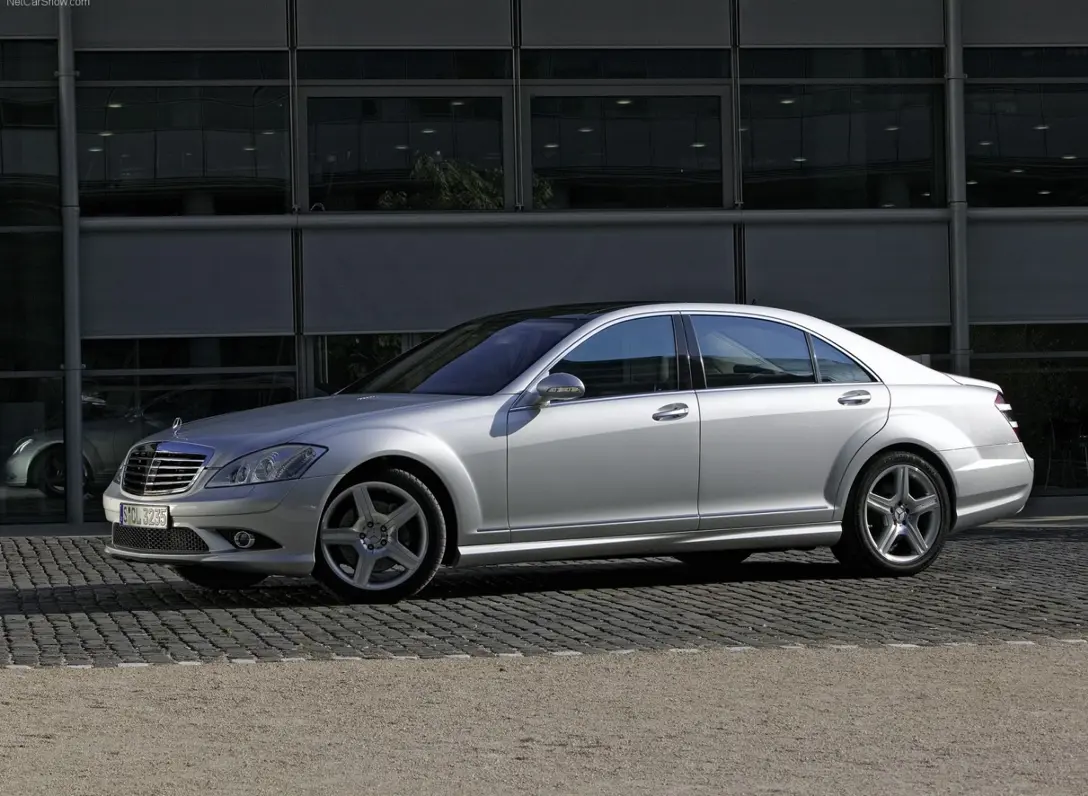 1605336-Mercedes-Benz-S-Class-2005-2015-02.jpg