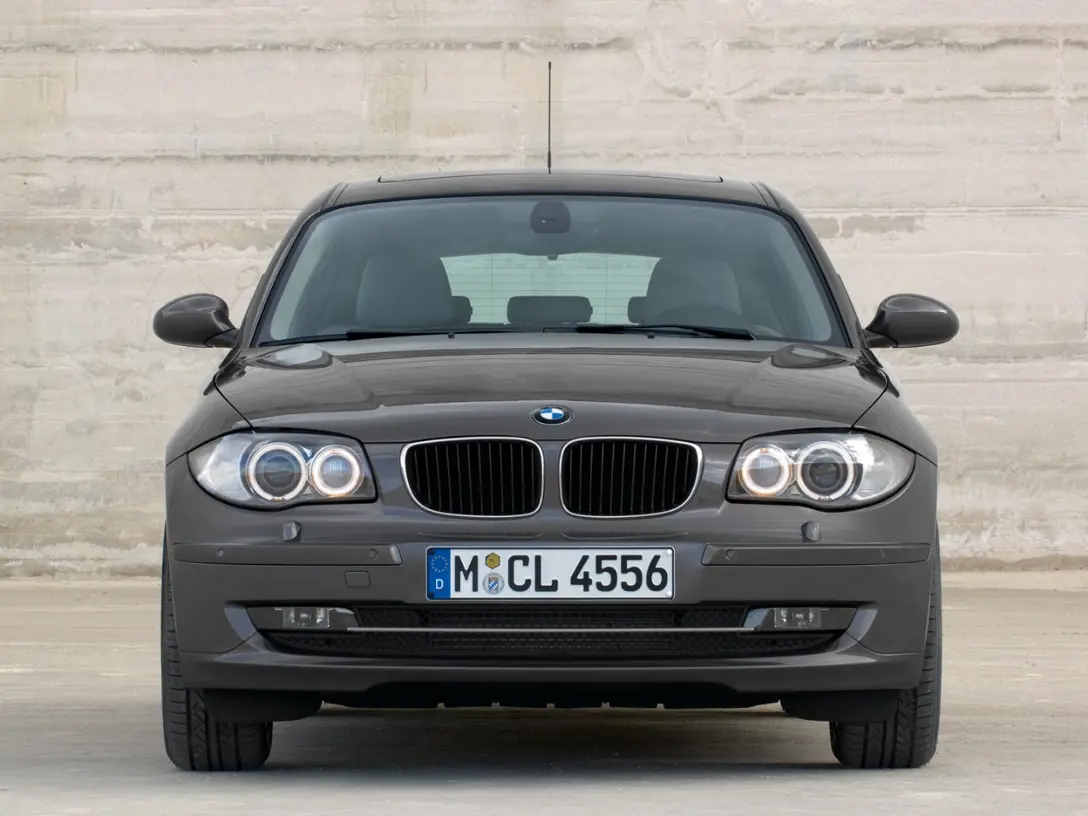 1592883-BMW-1-Series 4.jpg