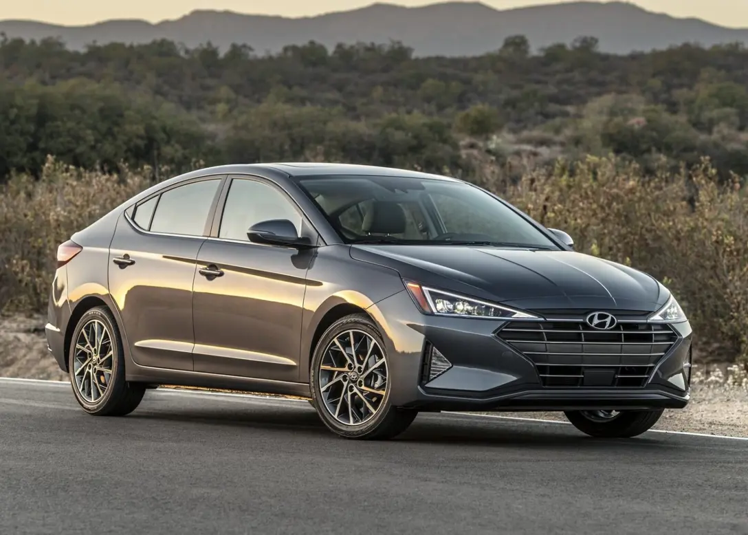1636287-Hyundai-Elantra-2019-01.jpg