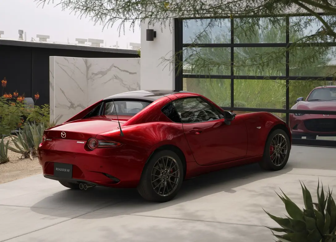 1696368-Mazda-MX5-2024-02.jpg