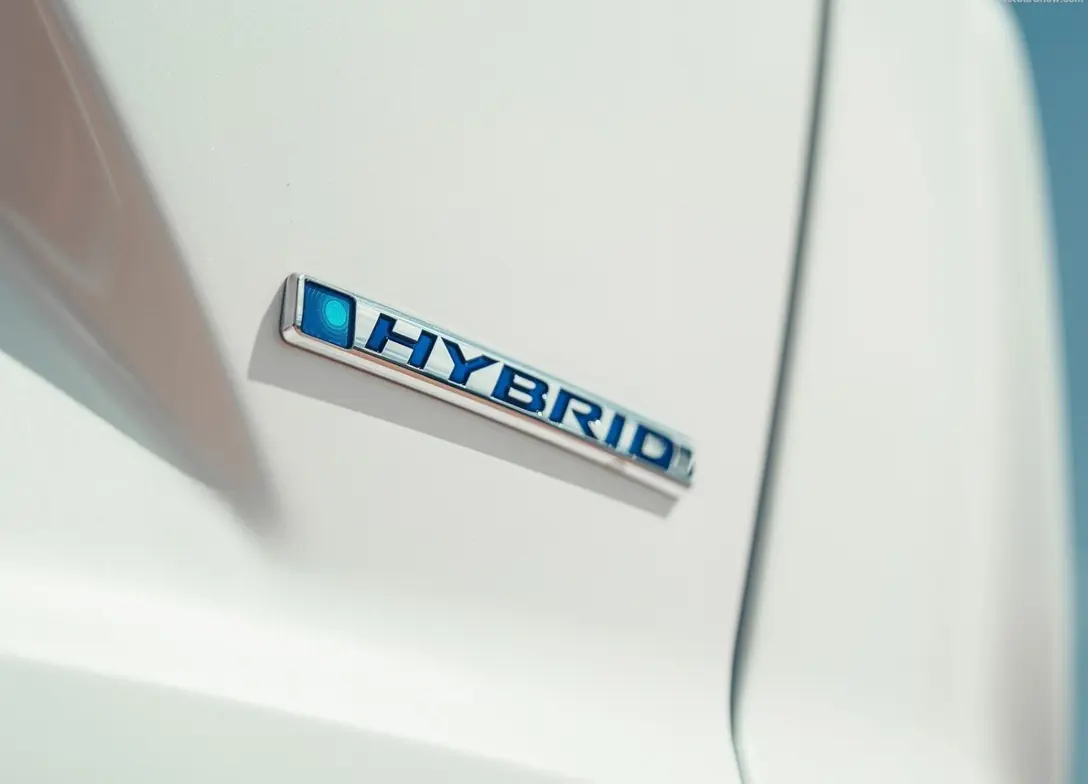 1658918-Honda-CR-V_Hybrid_EU-Version-2022-11.jpg
