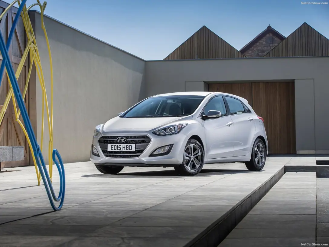 1645590-Hyundai-i30-2015-1600-01.jpg