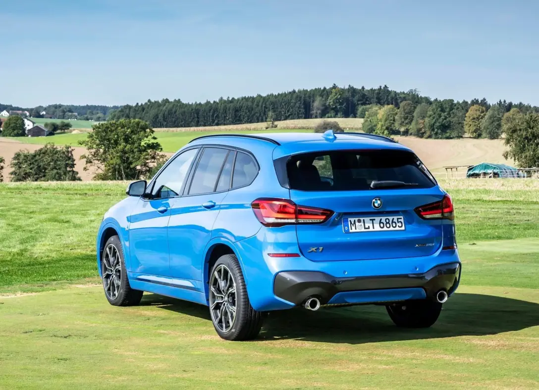 1644688-BMW-X1-2021-04.jpg