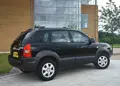1686311-Hyundai-Tucson-2010-02.jpg