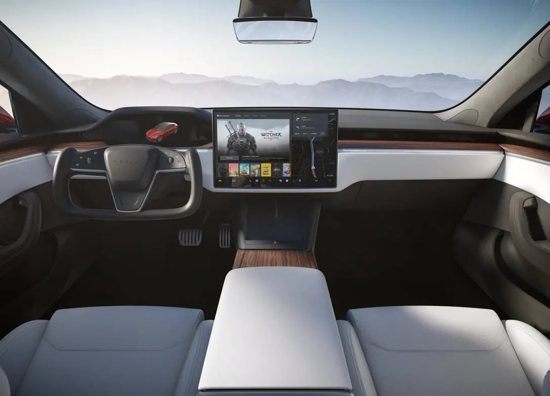 1695260-Tesla-Model_S-2024-05.jpg