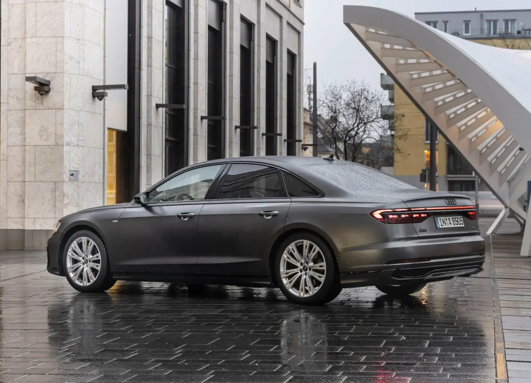 1699971-Audi-A8-2024-03.jpg