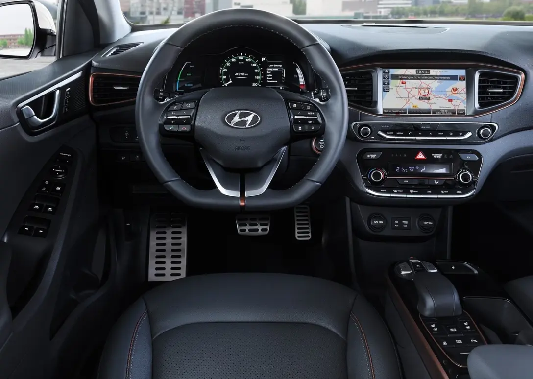 1636224-Hyundai-Ioniq-2019-05.jpg