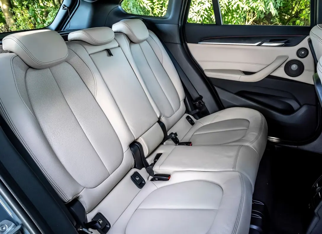 1644683-BMW-X1-2021-08.jpg