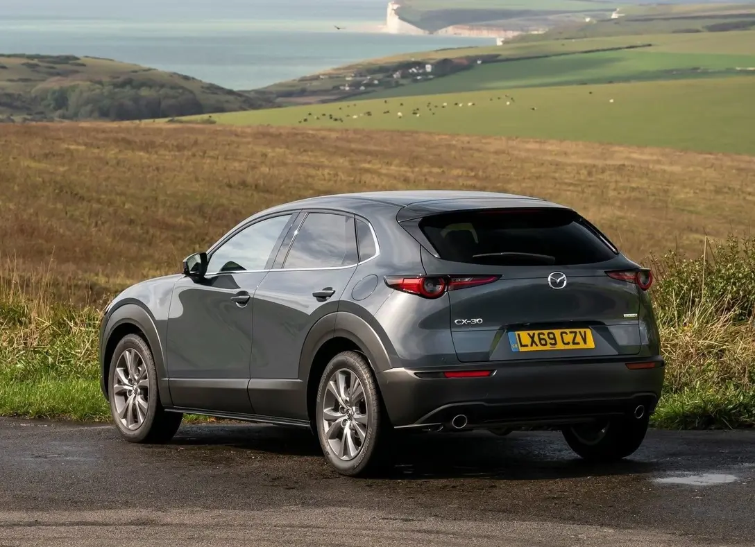 1655185-Mazda-CX-30-2022-03.jpg