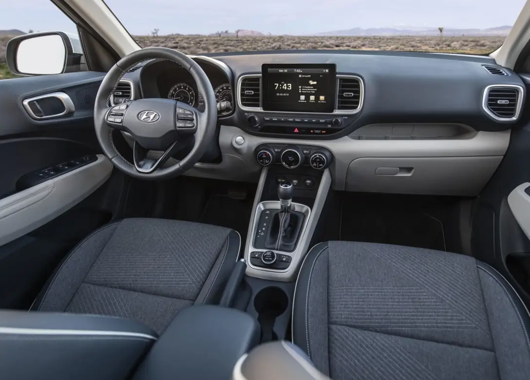 1627615-Hyundai-Venue-2020-05.jpg