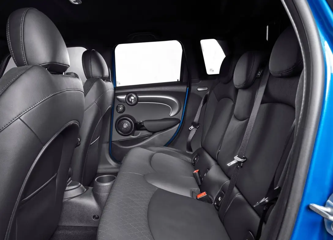 1695319-Mini-Cooper_S_5-door-2024-09.jpg