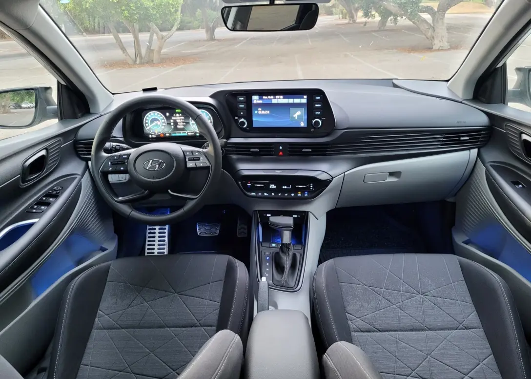 1675598-Hyundai-Bayon-2023-06.jpg
