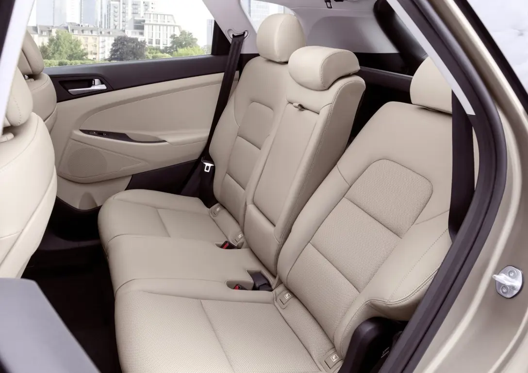 1635812-Hyundai-Tucson-2018-06.jpg