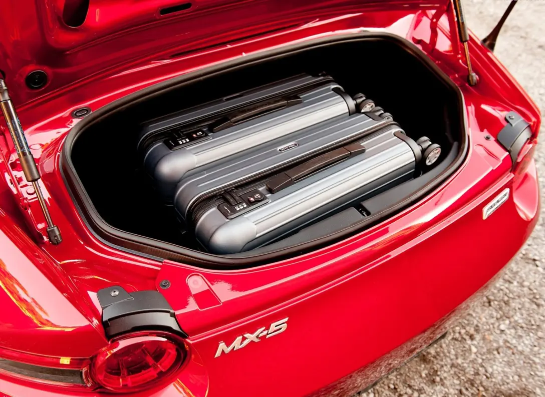 1652478-Mazda-MX-5-2021-08.jpg