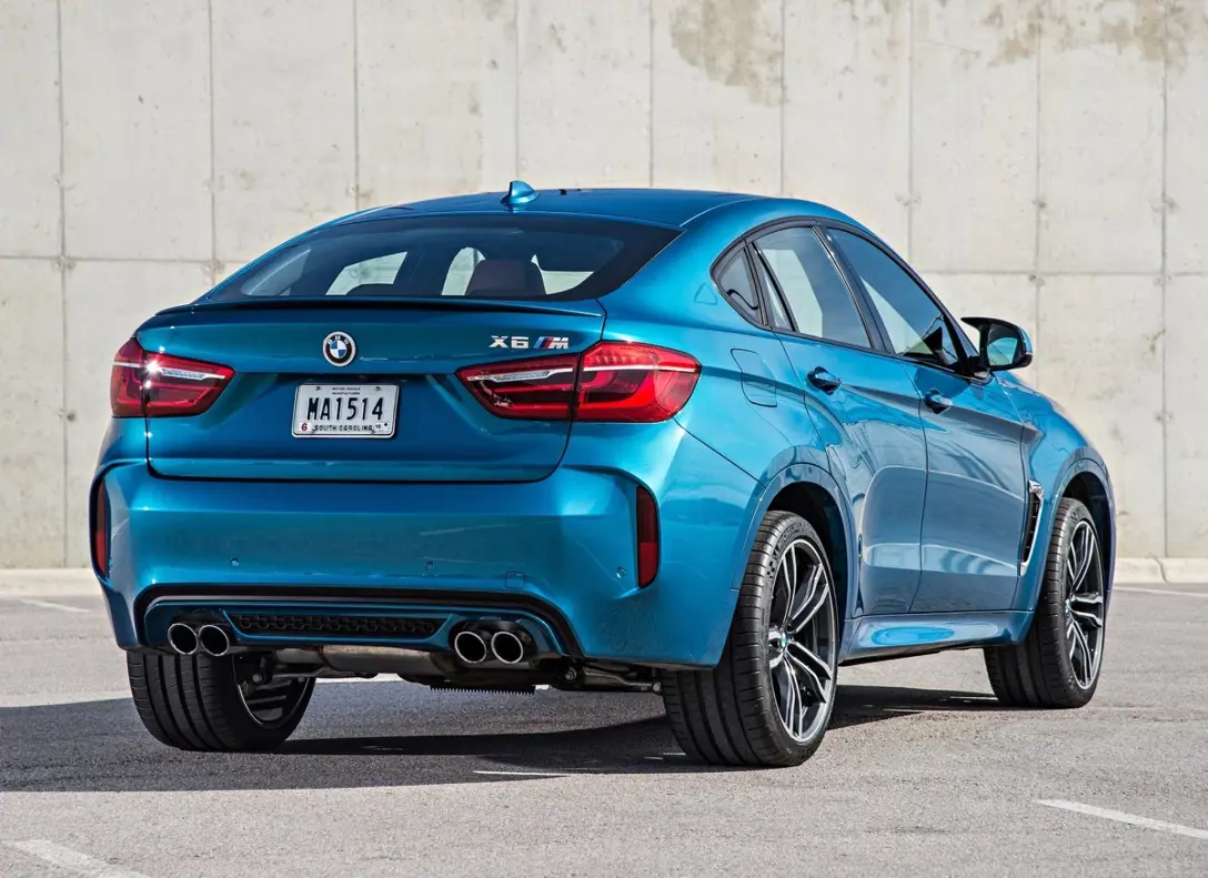 1651151-BMW-X6-2018-09.jpg