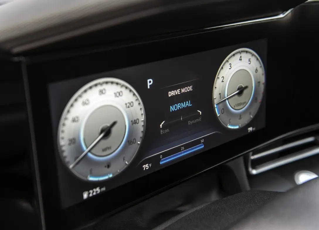 1692437-Hyundai-Elantra-Hybrid-2024-06.jpg