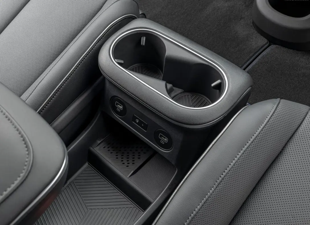 1653876-Hyundai-Ioniq_5-2022-10.jpg